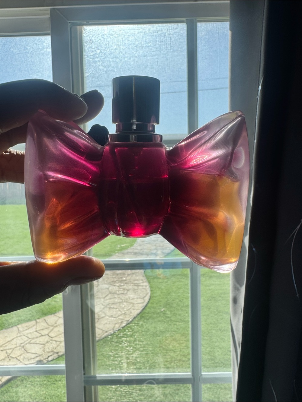 Viktor & Rolf Perfume - Picture 3 of 5